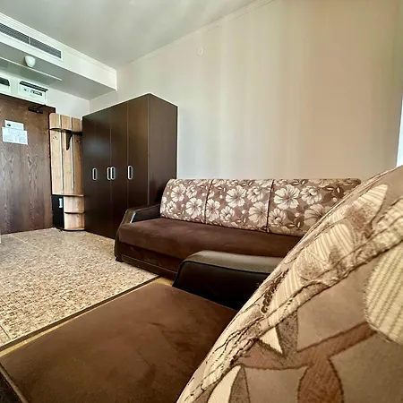Cozy For 5 People In Royal Inn Sunny Beach