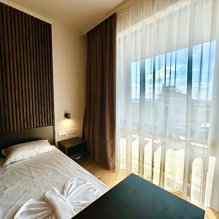 Cozy For 5 People In Royal *