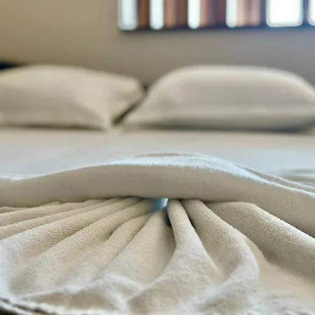 Cozy For 5 People In Royal Sunny Beach